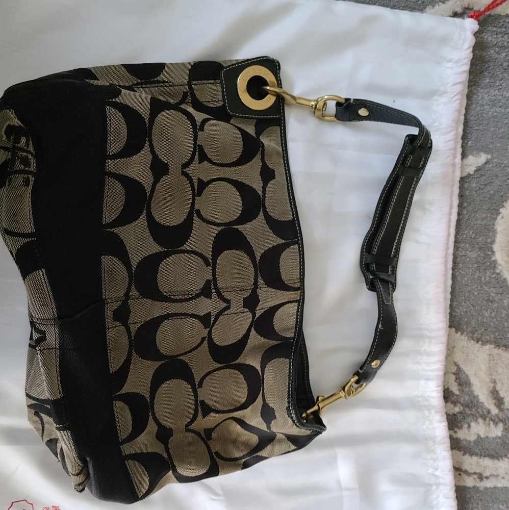 Coach shoulder bag